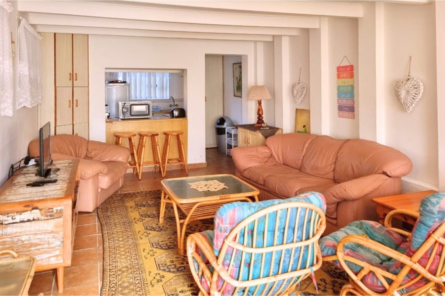 4 Bedroom Property for Sale in Buffalo Bay Western Cape